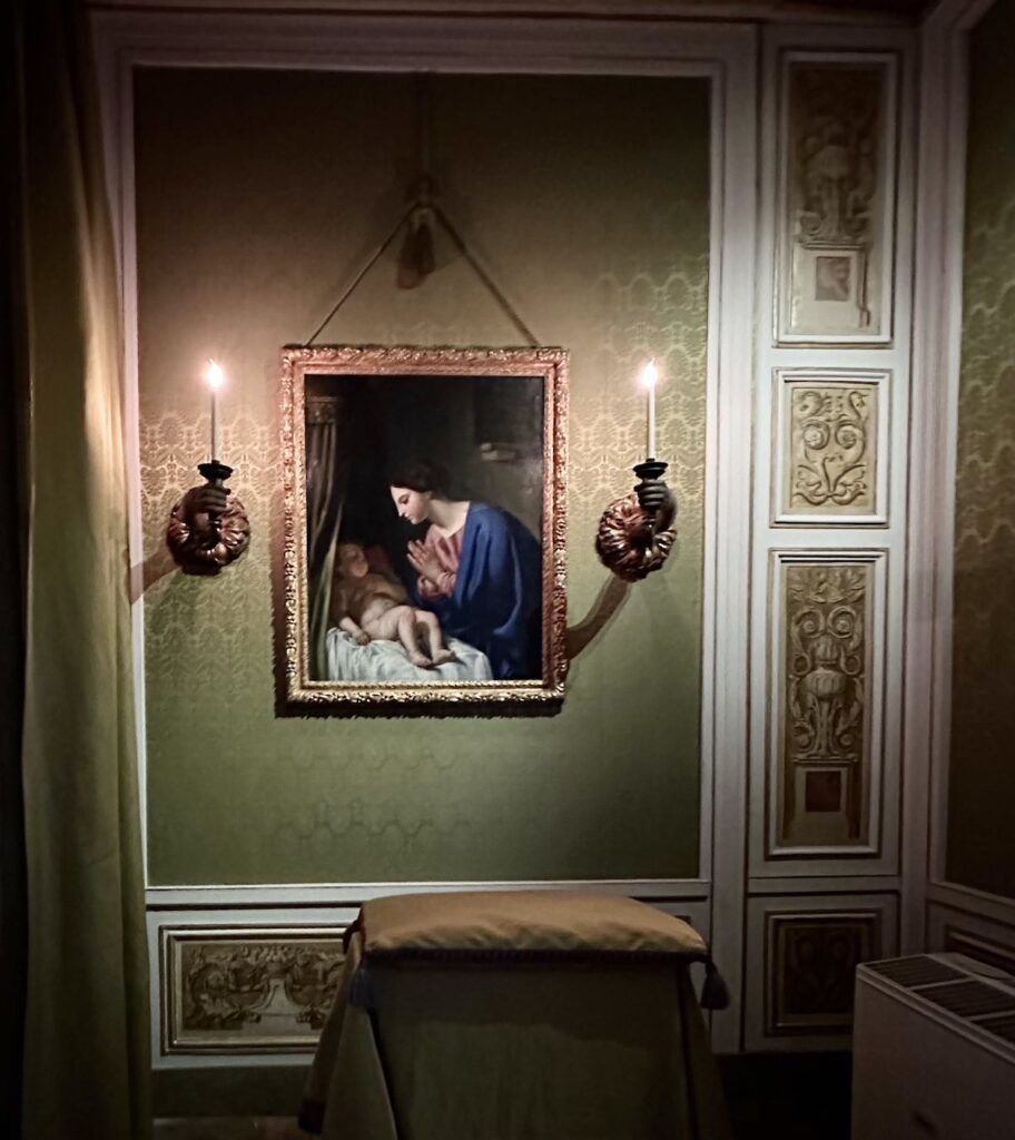 Visiter l'intérieur de l'Hôtel de Sully - pariscrea.com