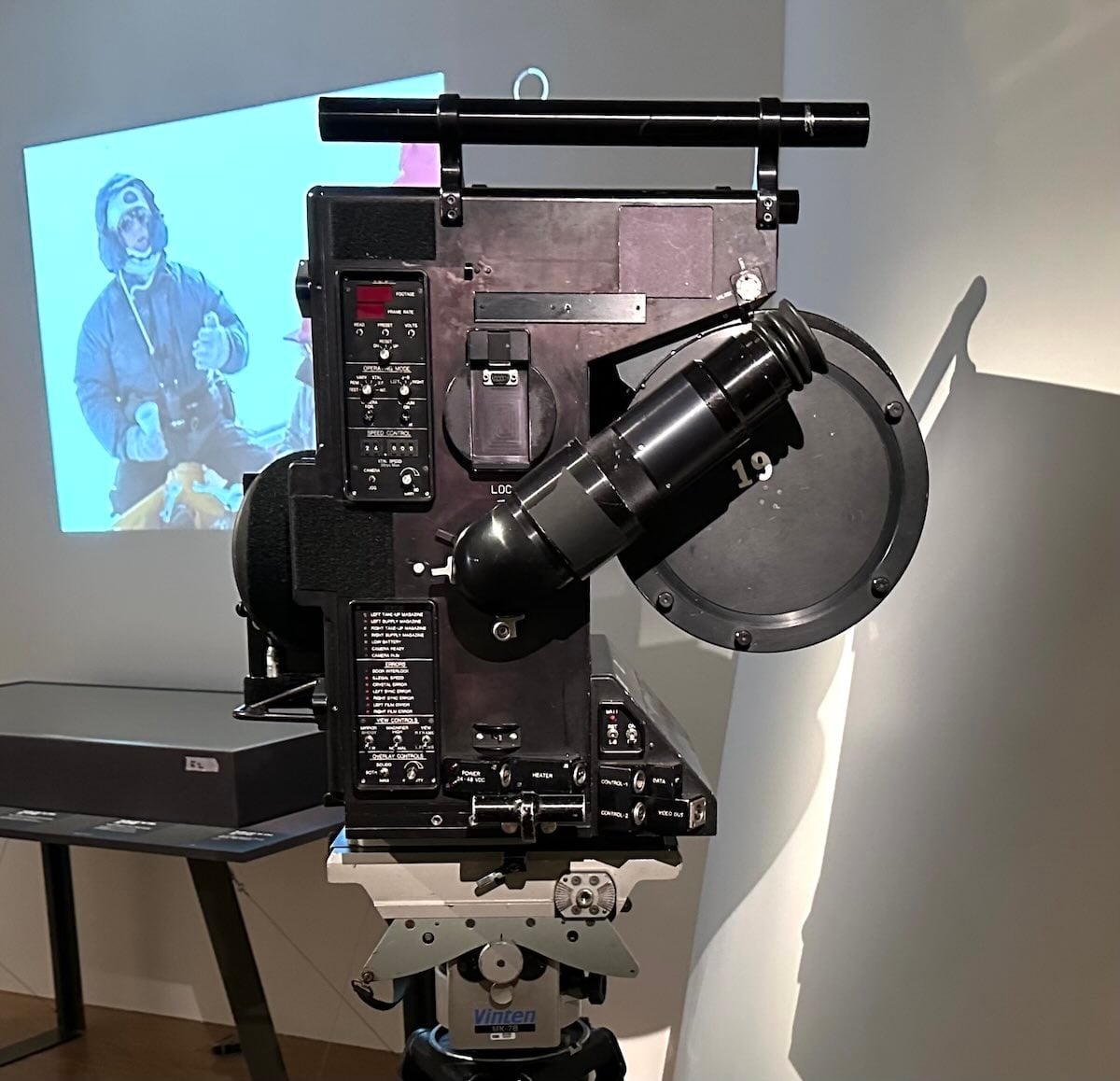 Visiter la Fondation Pathé avec un ado qui aime le cinéma