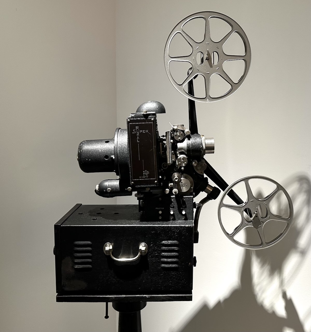 Visiter la Fondation Pathé avec un ado qui aime le cinéma